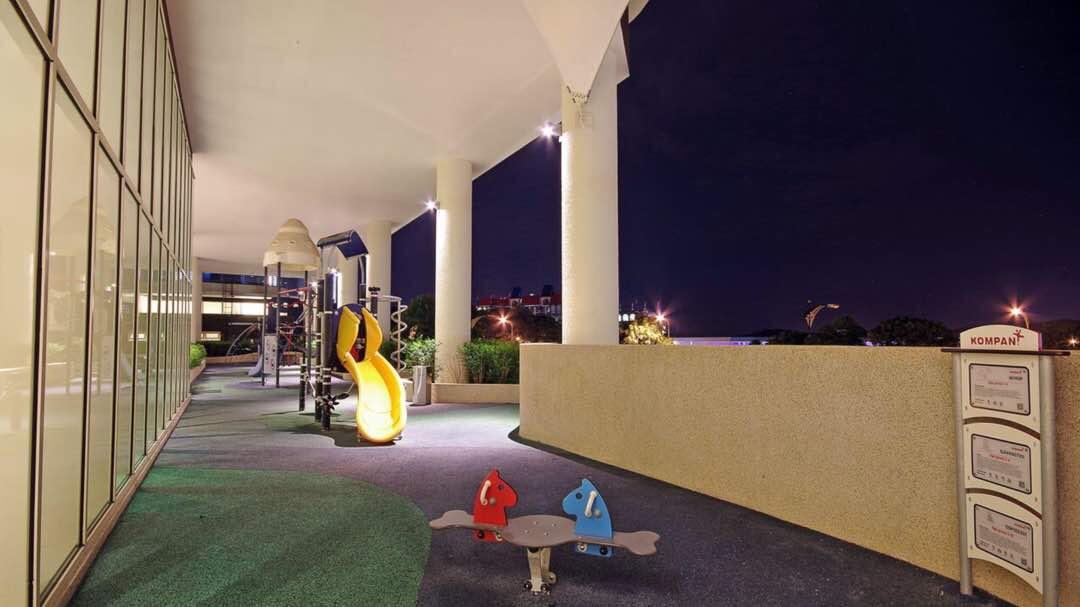 Afiniti Muslim Legoland Condo Нусаджая Екстериор снимка