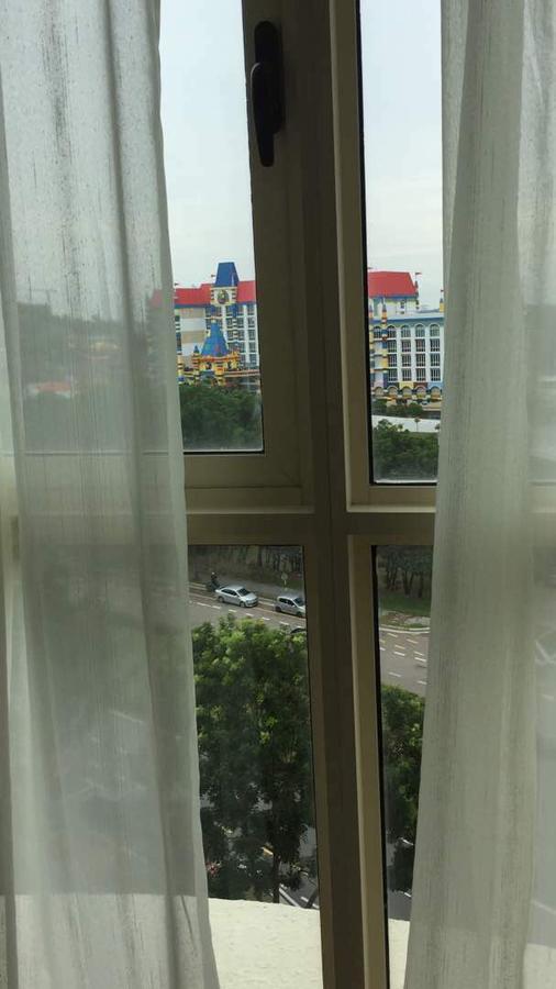 Afiniti Muslim Legoland Condo Нусаджая Екстериор снимка